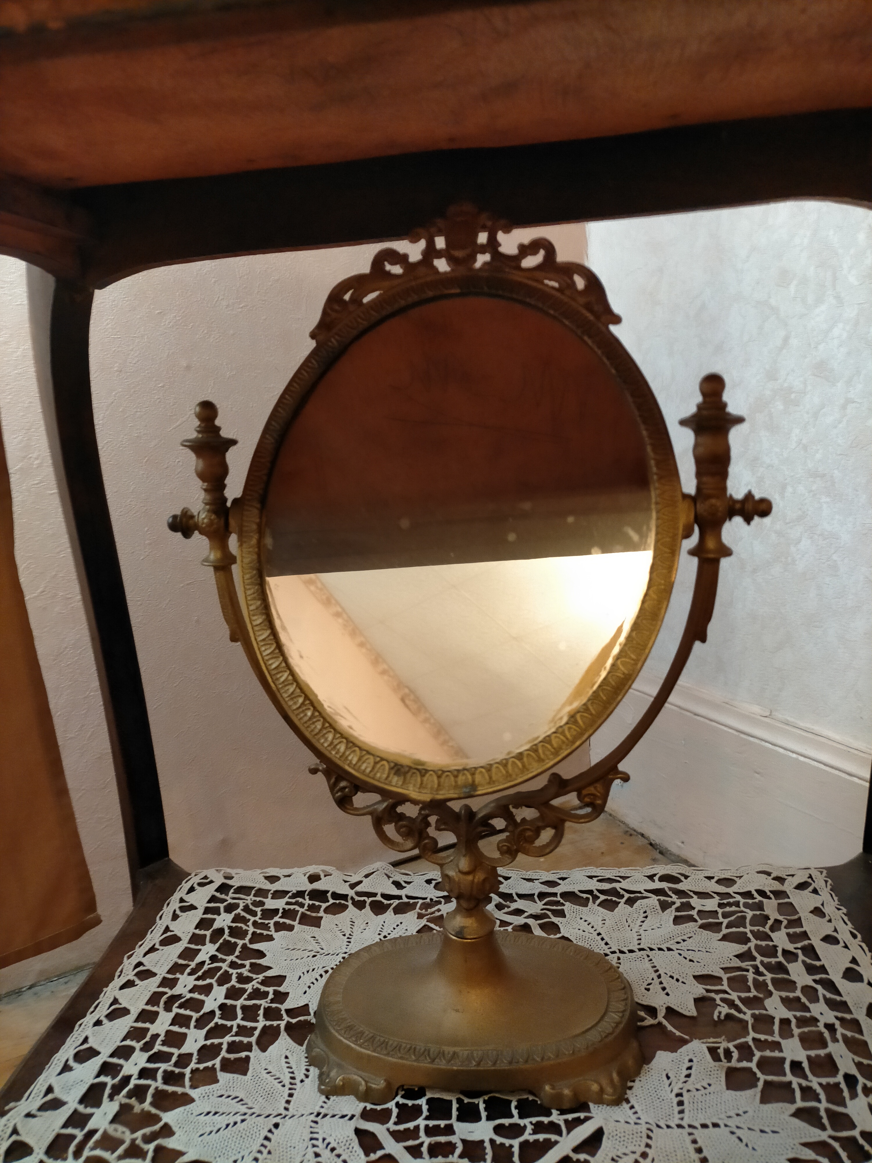 Un miroir ovale
